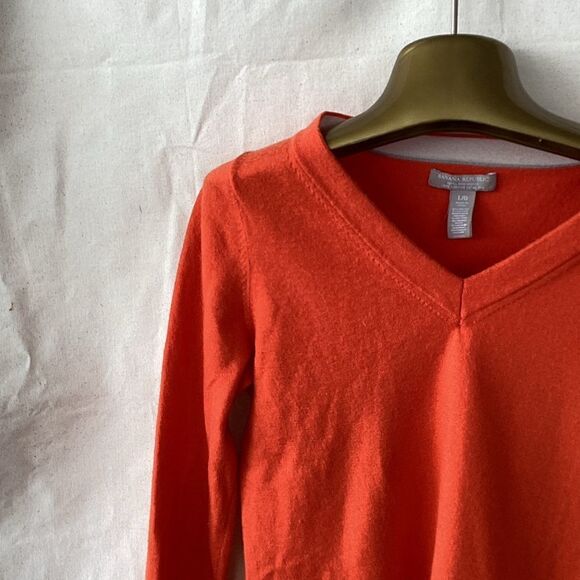 Banana Republic woman’s sweater large wool - Picture 5 of 9